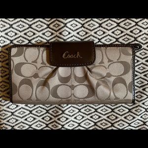 Coach wallet